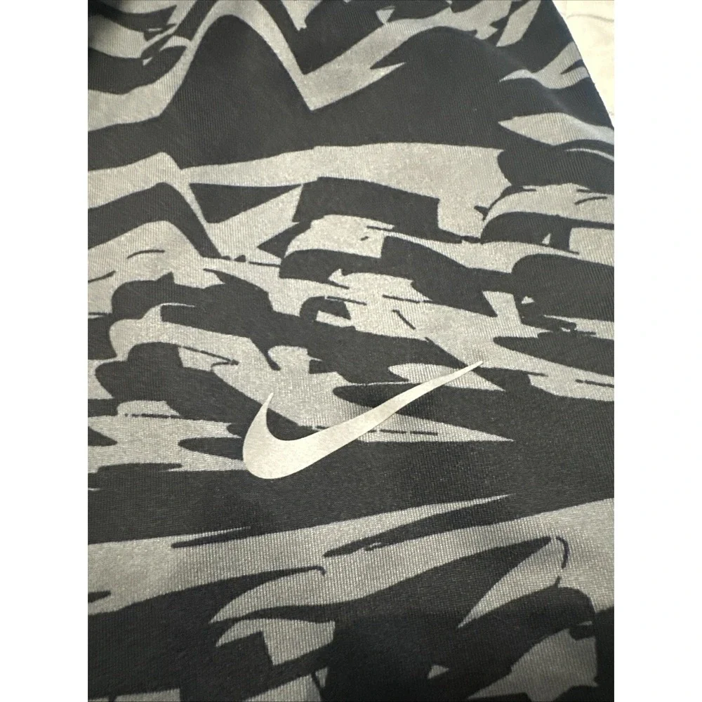Nike‎ Dri-FIT Womens XS Grey Black Abstract Camo Striped Leggings 872812-065